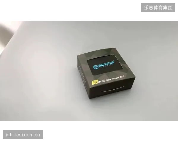 中国平安依据第三方实验室对马臀皮材质的强度检测，首次将“护指材料疲劳断裂”纳入顶级运动员装备的理赔范围