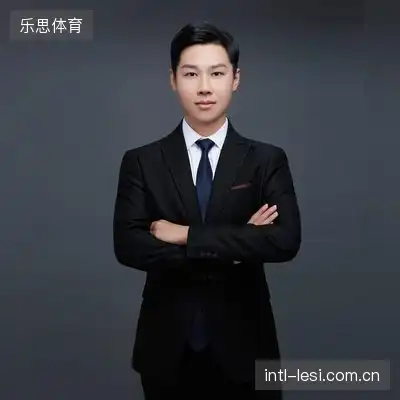 董麟星